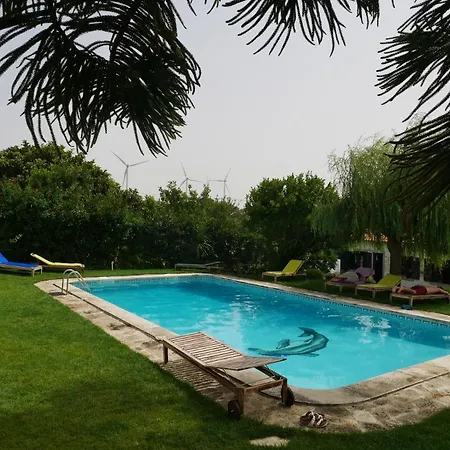 Omassim Yoga, Veggie & Surf Guesthouse - Casa Rosa