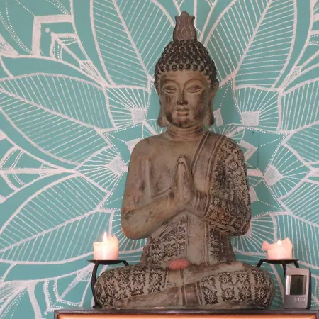 Omassim Yoga, Veggie & Surf Guesthouse - Casa Rosa Ericeira