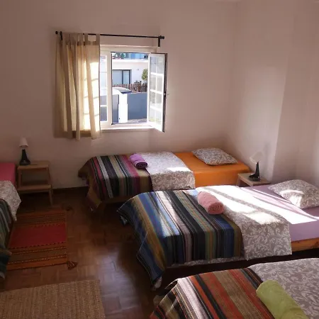 Omassim Yoga, Veggie & Surf Guesthouse - Casa Rosa