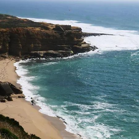 Omassim Yoga, Veggie & Surf Guesthouse - Casa Rosa Ericeira