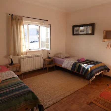 Penzion Omassim Yoga, Veggie & Surf Guesthouse - Casa Rosa *