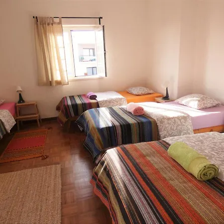 Omassim Yoga, Veggie & Surf Guesthouse - Casa Rosa Penzion *