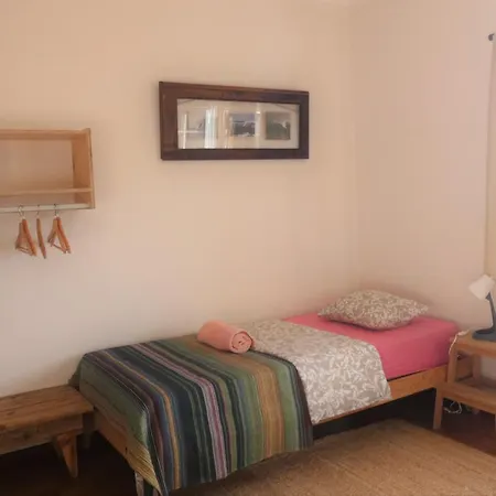 Omassim Yoga, Veggie & Surf Guesthouse - Casa Rosa Penzion Ericeira